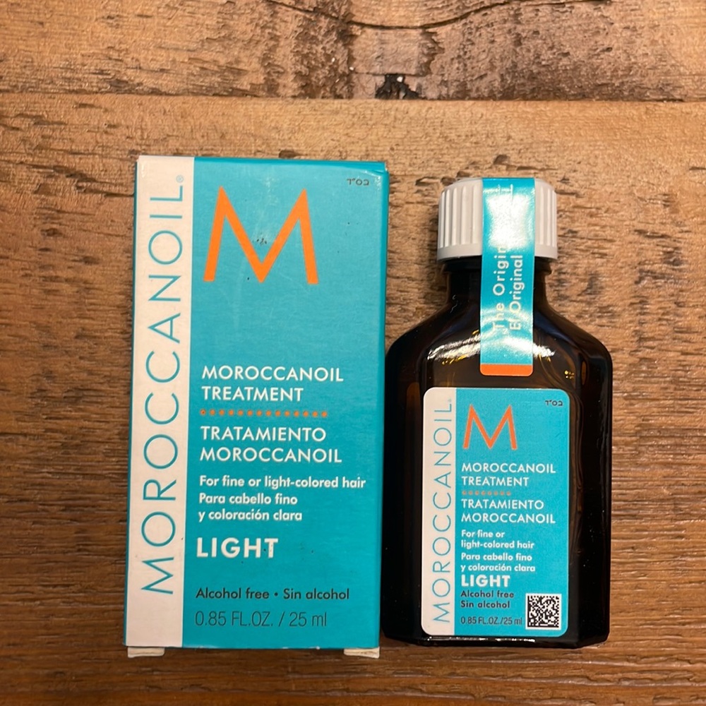 Brand New Moroccanoil Treatment LIGHT .85 fl oz